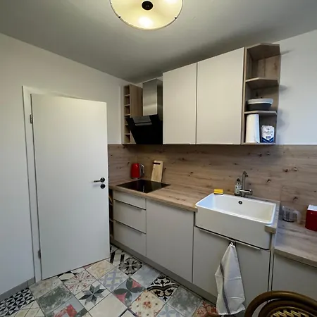 Paris Bei Duesseldorf Apartment
