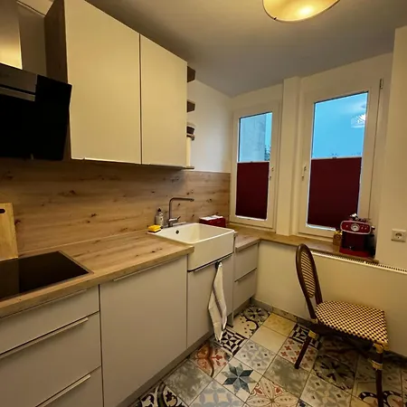 Paris Bei Duesseldorf * Hilden